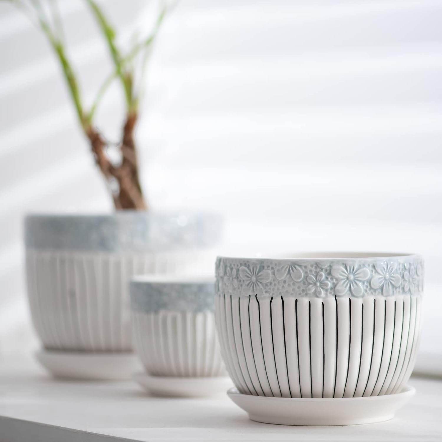 Grey Flower Pots, Texture Planter for Indoor Plants Set of 3 Ceramic Flower Pots with Saucer, Cute Garden Pots Succulent Pots, 6.75/5.6/4.2 Inch, Indoor Outdoor Home Garden Decor