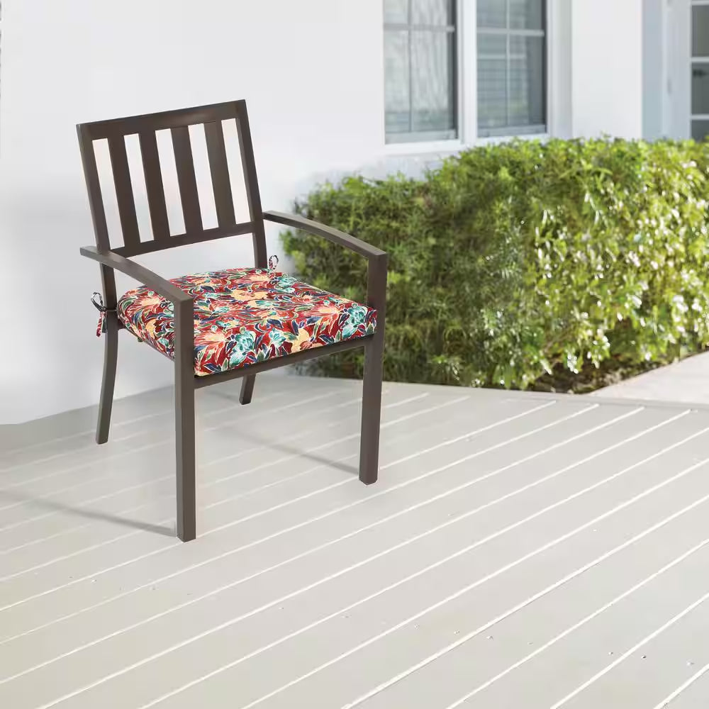 20 In. W X 20 In. D Universal Outdoor Seat Pad in Chili Floral