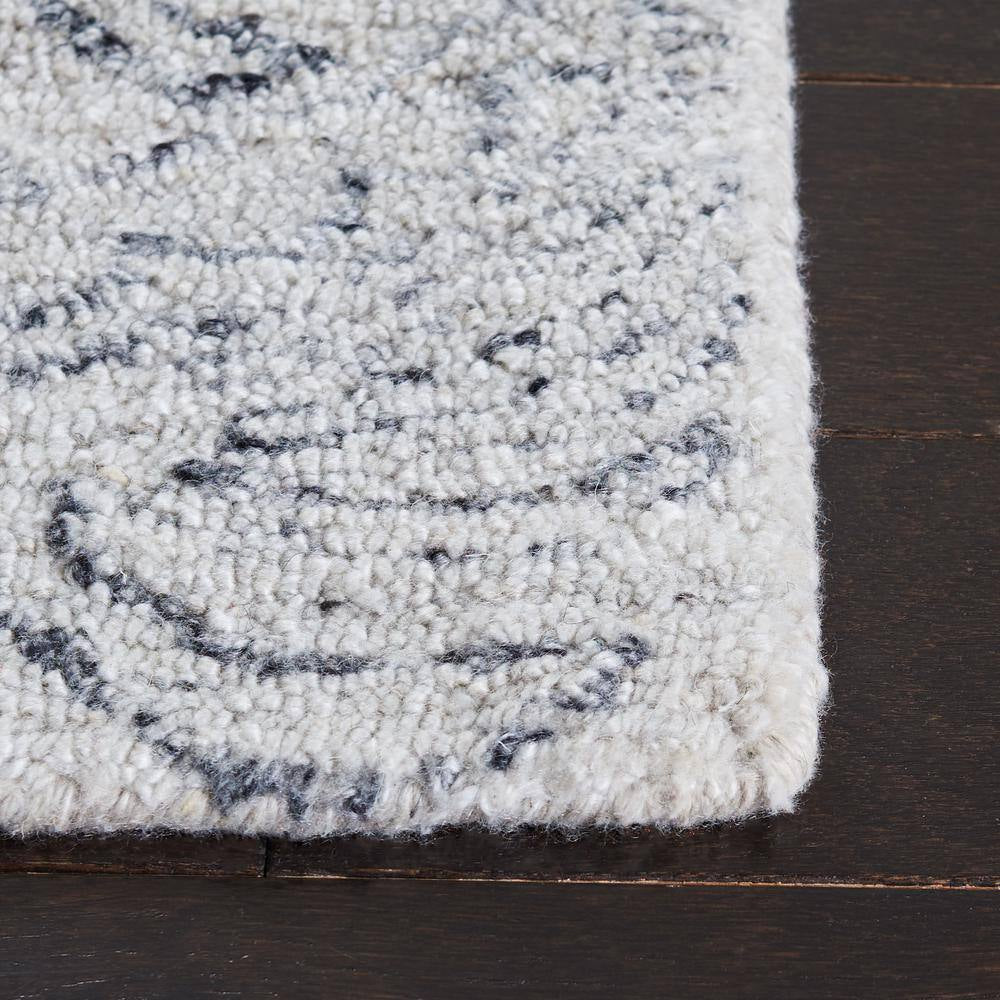 Abstract Ivory/Black Doormat 2 Ft. X 3 Ft. Distressed Medallion Area Rug