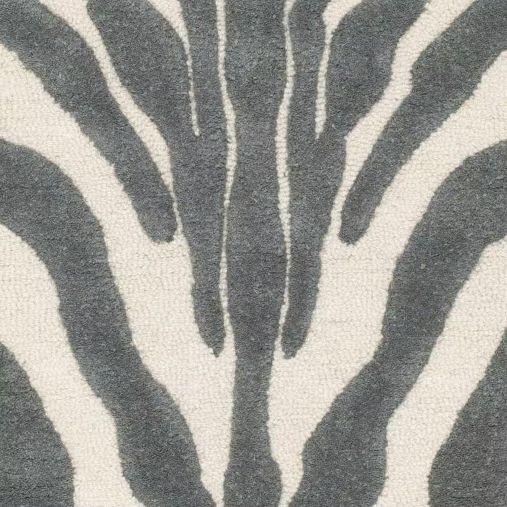 Cambridge Ivory/Dark Gray 4 Ft. X 6 Ft. Animal Print Area Rug