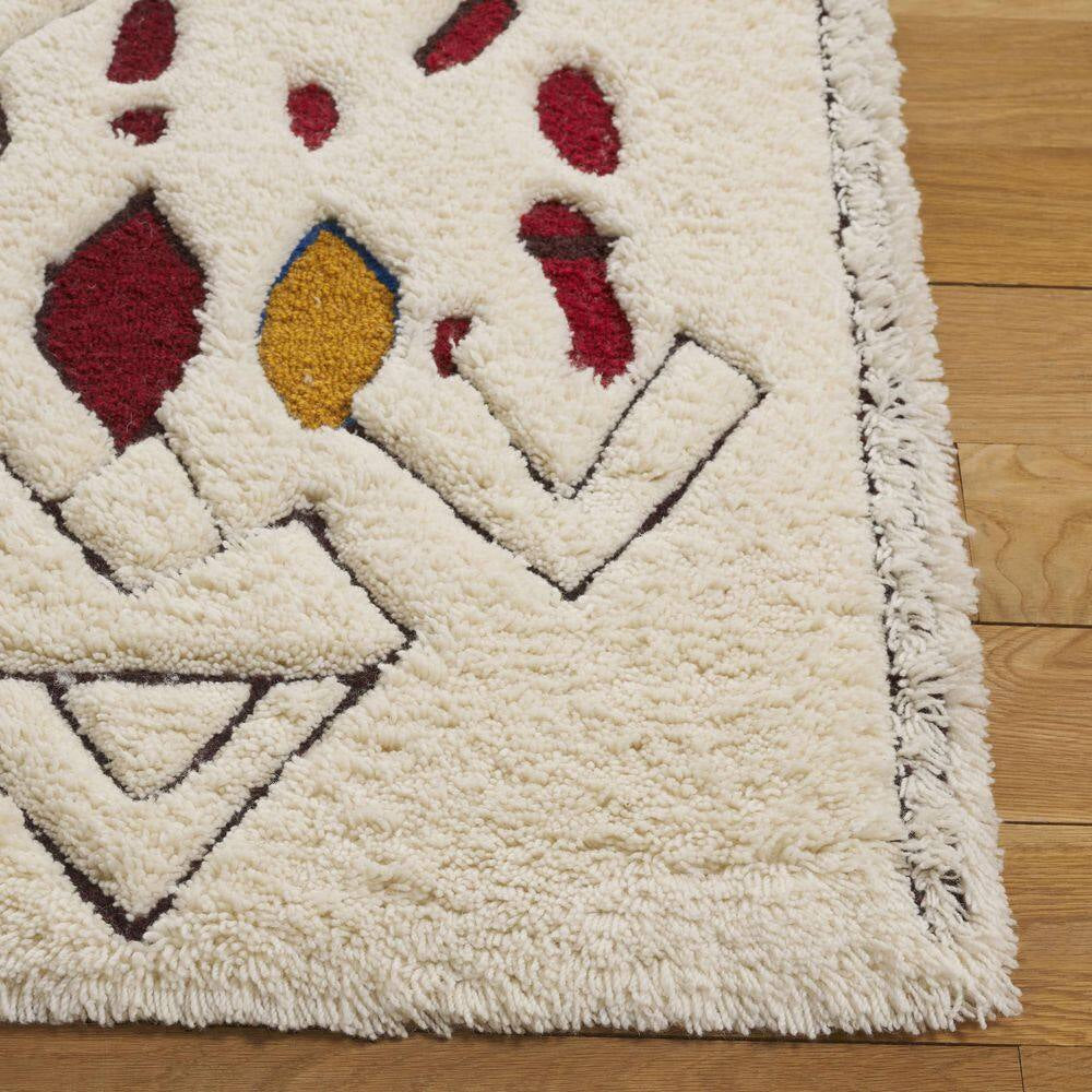 Casablanca Ivory/Red 3 Ft. X 5 Ft.High-Low Abstract Aztec Area Rug