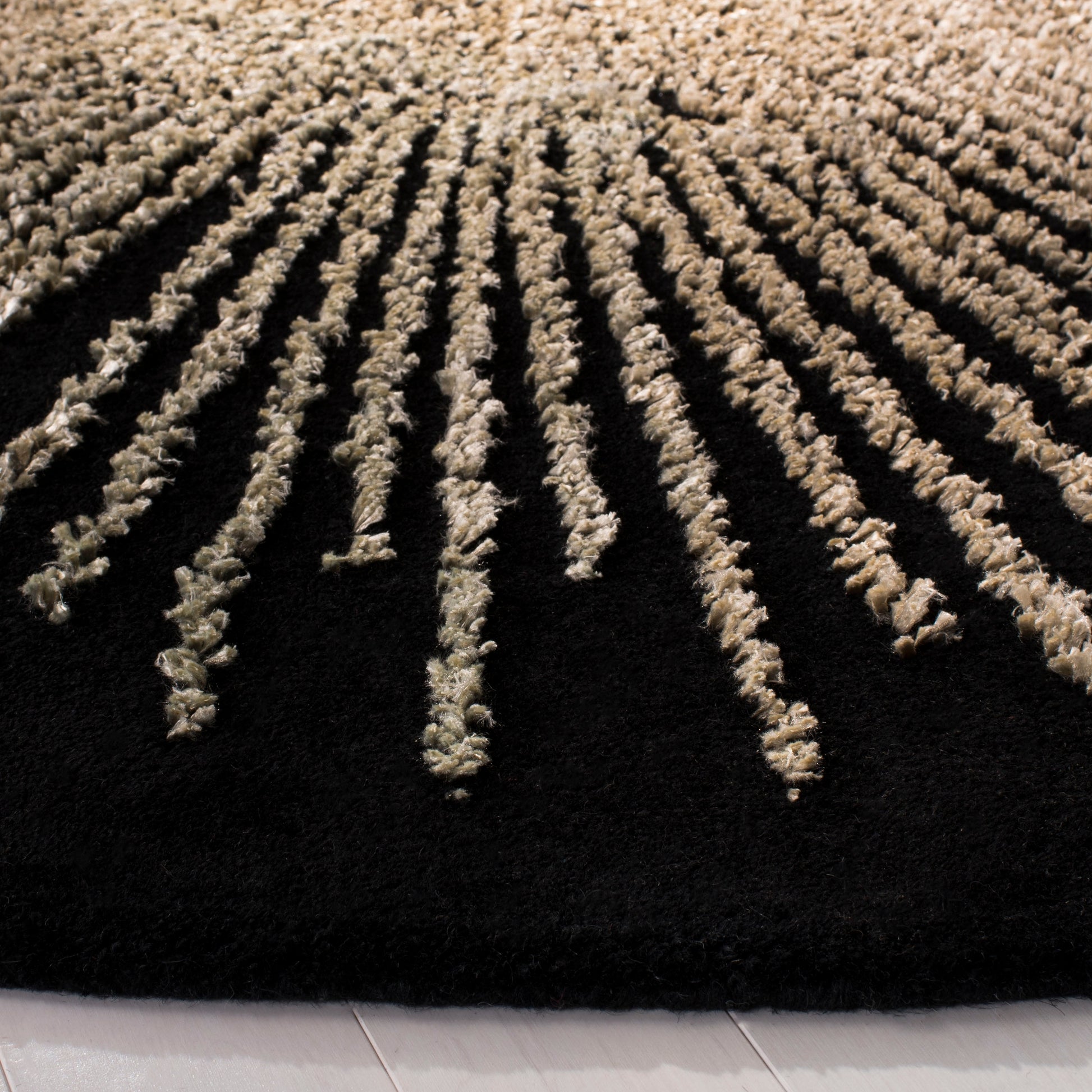 Handmade Soho Marsilia Burst New Zealand Wool Rug