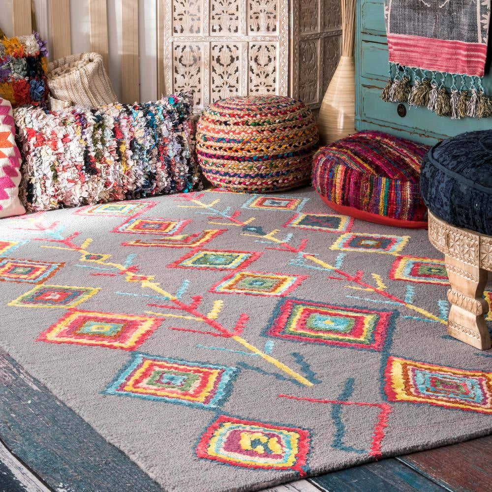 Belini Moroccan Southwestern Symbols Gray 4 Ft. X 6 Ft. Area Rug