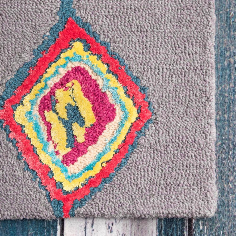 Belini Moroccan Southwestern Symbols Gray 4 Ft. X 6 Ft. Area Rug