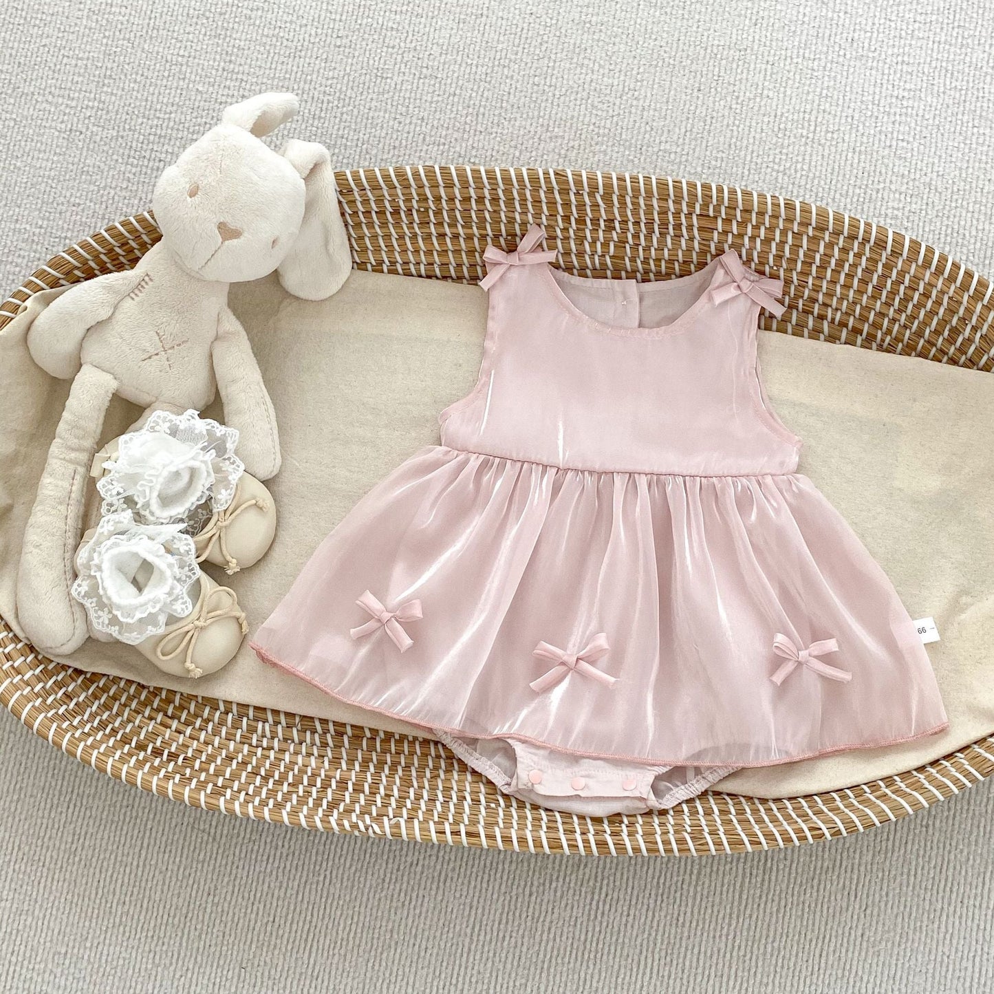 Summer Arrival Baby Girls Cute Pink Sleeveless Crew Neck bodysuit