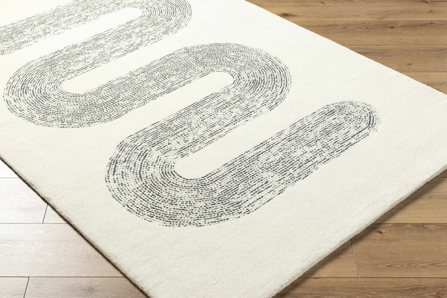 Saura Wool Area Rug